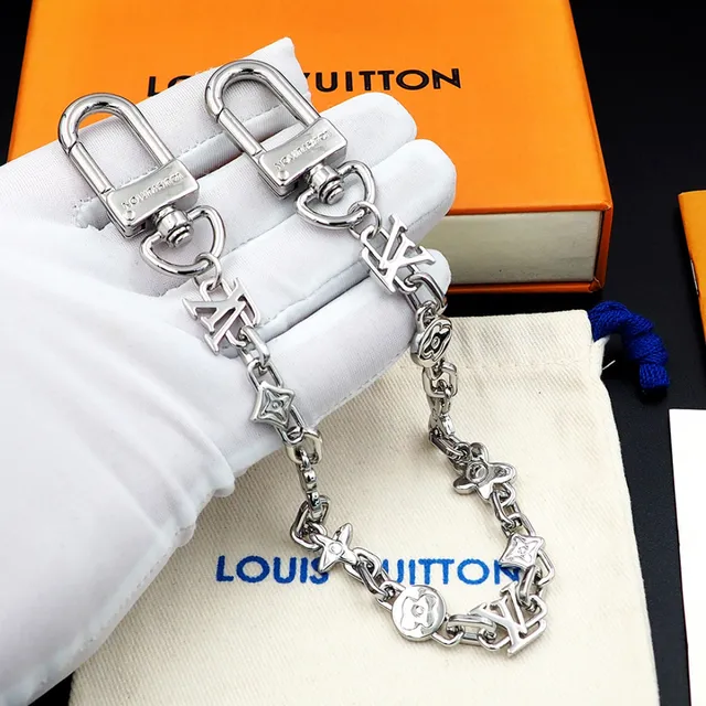 Louis Vuitton LV Chain Monogram Flower Star Bracelet 6