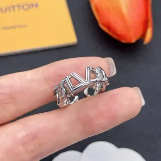 Louis Vuitton LV Chain Ring Silver Metal Ring