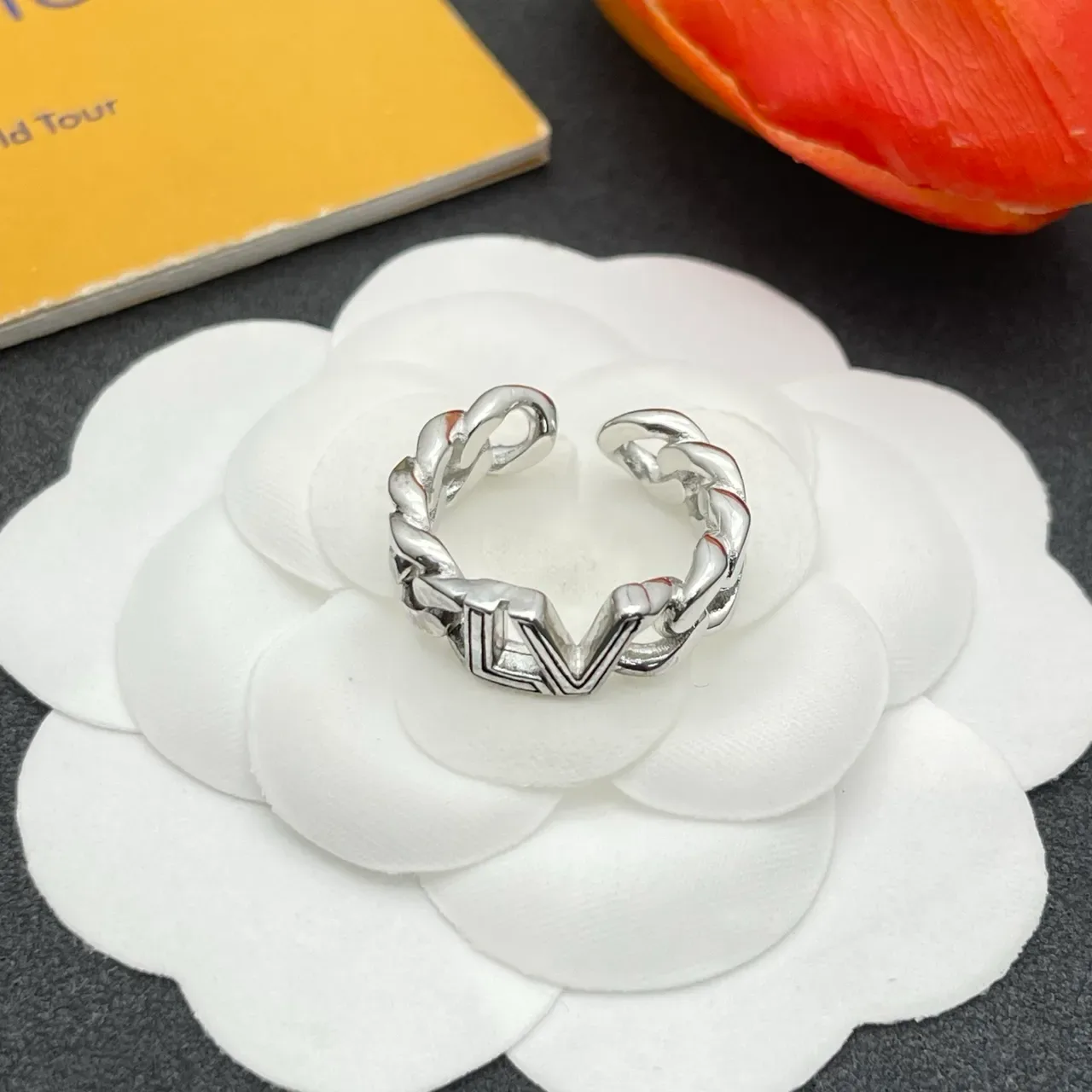 Louis Vuitton LV Chain Ring Silver Metal Ring 5