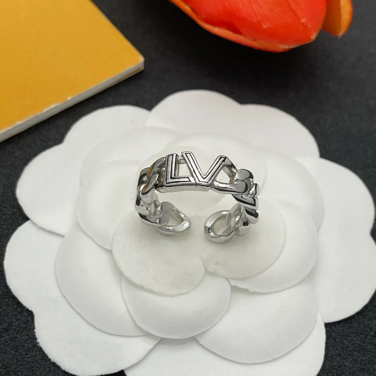Louis Vuitton LV Chain Ring Silver Metal Ring 7