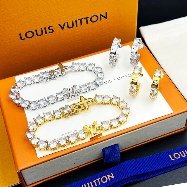Louis Vuitton LV Crystals Crystal-Encrusted Monogram Bracelet 7