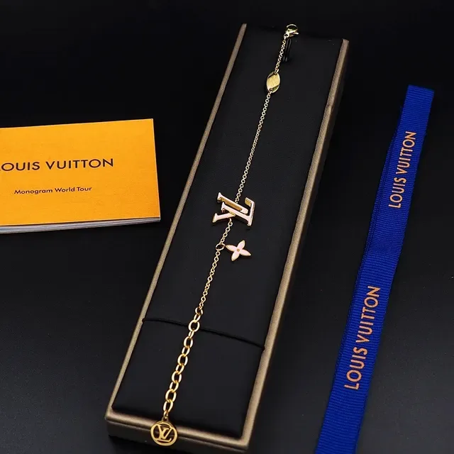 Louis Vuitton LV & Flower Bracelet Chaîne Émail Rose Doré 4