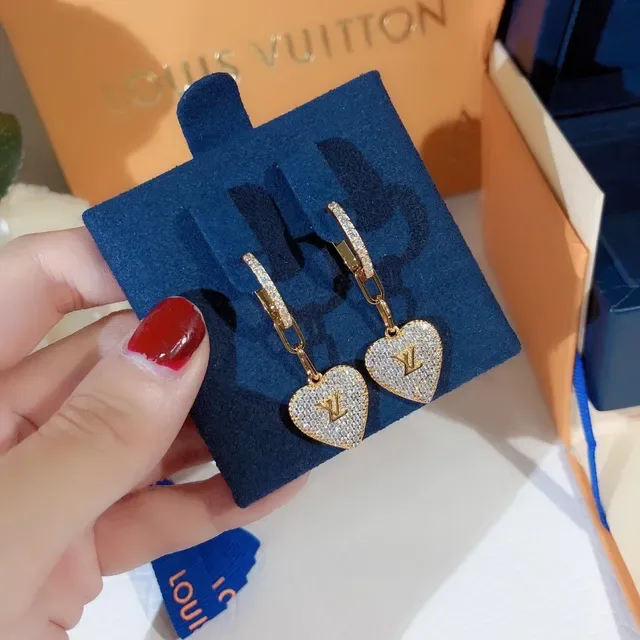 Louis Vuitton LV Heart Pavé Crystal Heart Earrings 8
