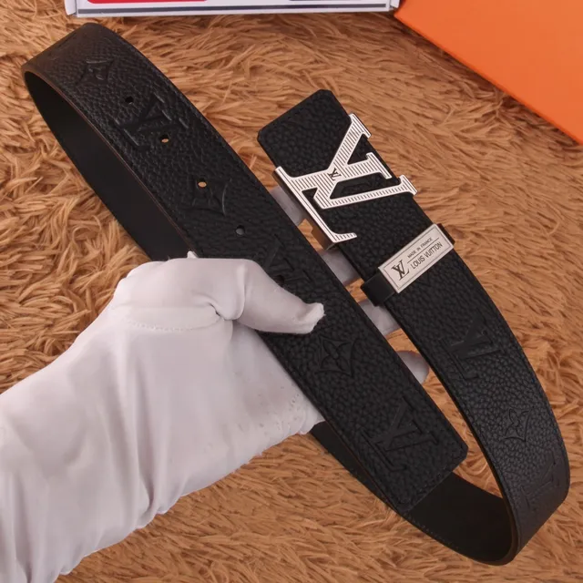 Louis Vuitton LV Initiales Black Pebbled Leather Belt 7