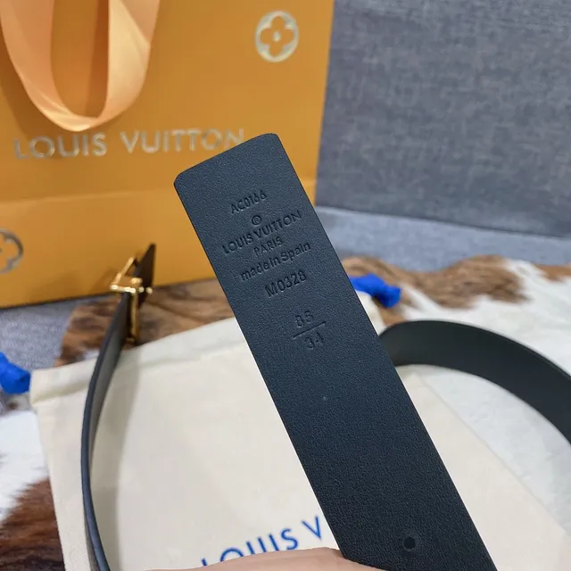 Louis Vuitton LV Initiales Black Pebbled Leather Belt 2