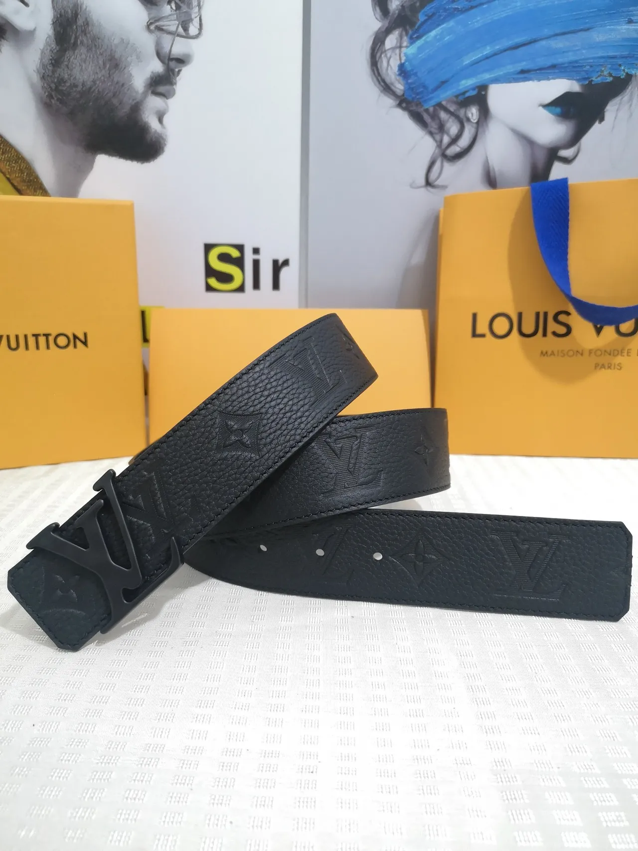 Louis Vuitton LV Initiales Black Pebbled Leather Belt 2
