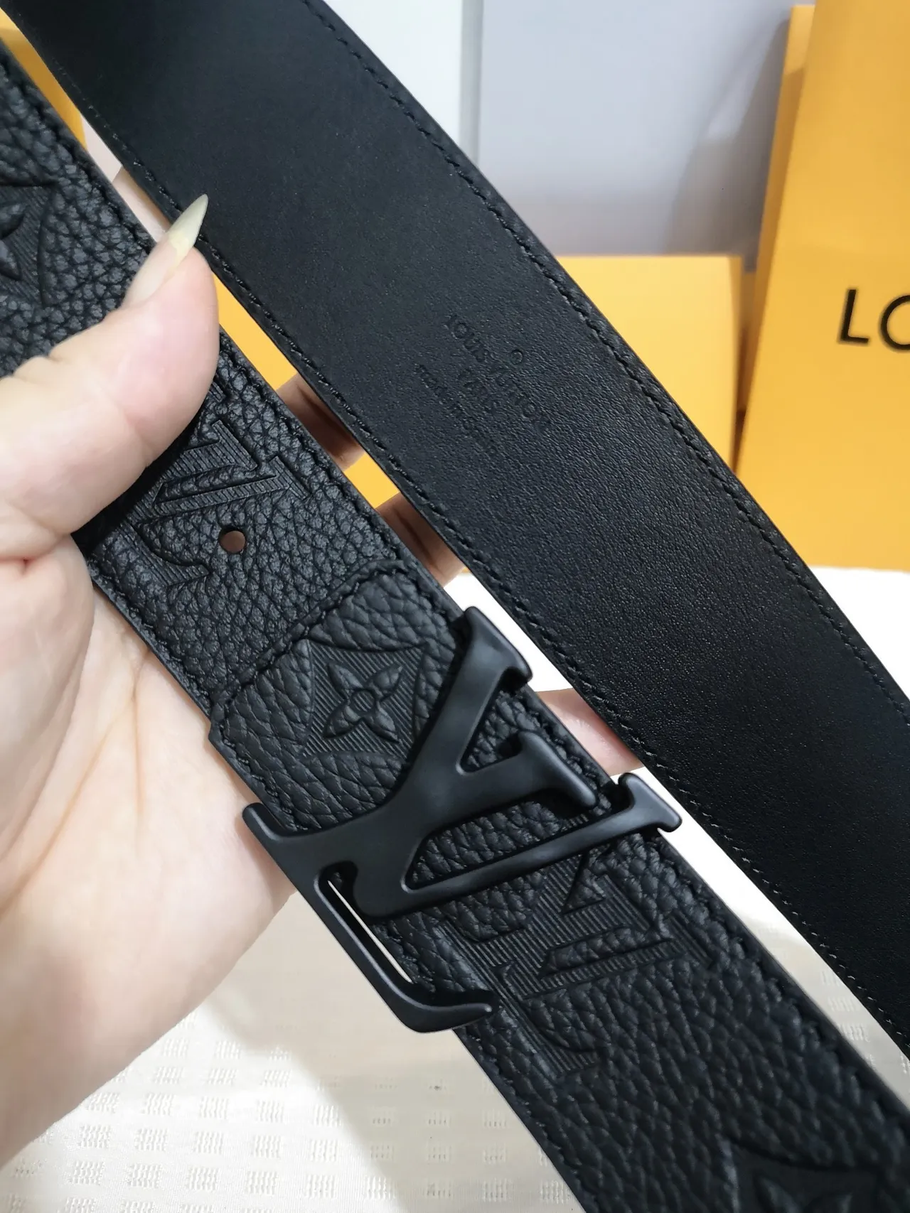 Louis Vuitton LV Initiales Black Pebbled Leather Belt 5