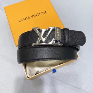 Louis Vuitton LV Initiales Black Pebbled Leather Belt