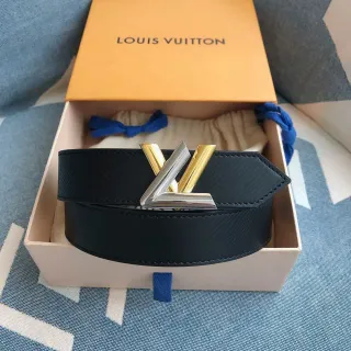 Louis Vuitton LV Initiales Black Textured Leather Belt