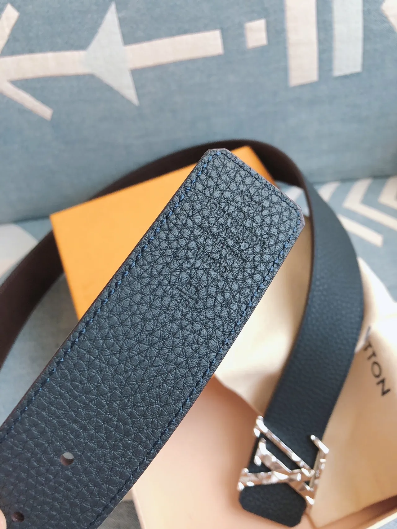 Louis Vuitton LV Initiales Teal Pebbled Leather Belt 6