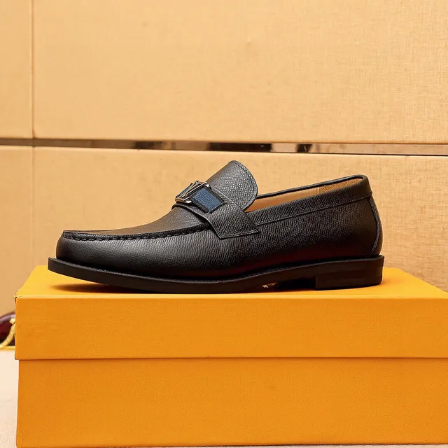 Louis Vuitton LV Loafer Noir Marine Cuir Texturé Boucle Monogramme Loafer 6