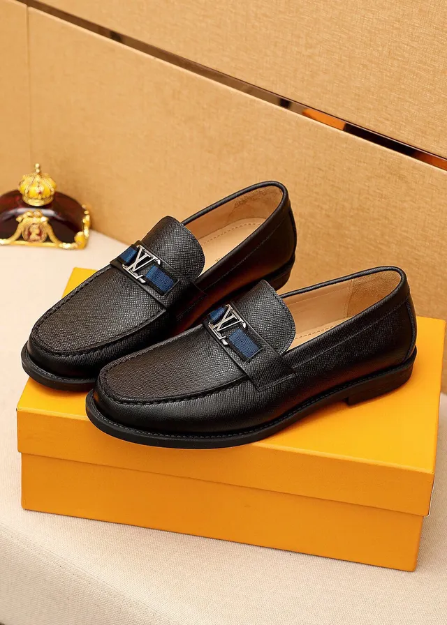 Louis Vuitton LV Loafer Noir Marine Cuir Texturé Boucle Monogramme Loafer 9