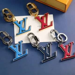 Louis Vuitton LV Logo أزرق ذهبي مينا مطبوع معدني كليب كارابينير سوار