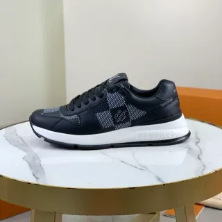 Louis Vuitton LV Trainer tênis lifestyle preto e branco xadrez