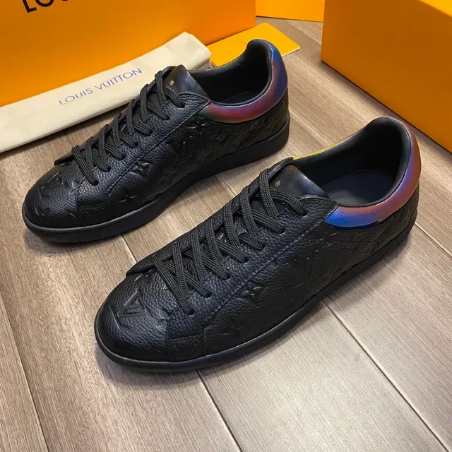 لويس فيتون LV Trainer أسود متعدد الألوان منقوش مونوغرام جلد تاج الكعب القزحي حذاء نمط حياة 1
