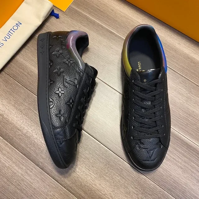 لويس فيتون LV Trainer أسود متعدد الألوان منقوش مونوغرام جلد تاج الكعب القزحي حذاء نمط حياة 7