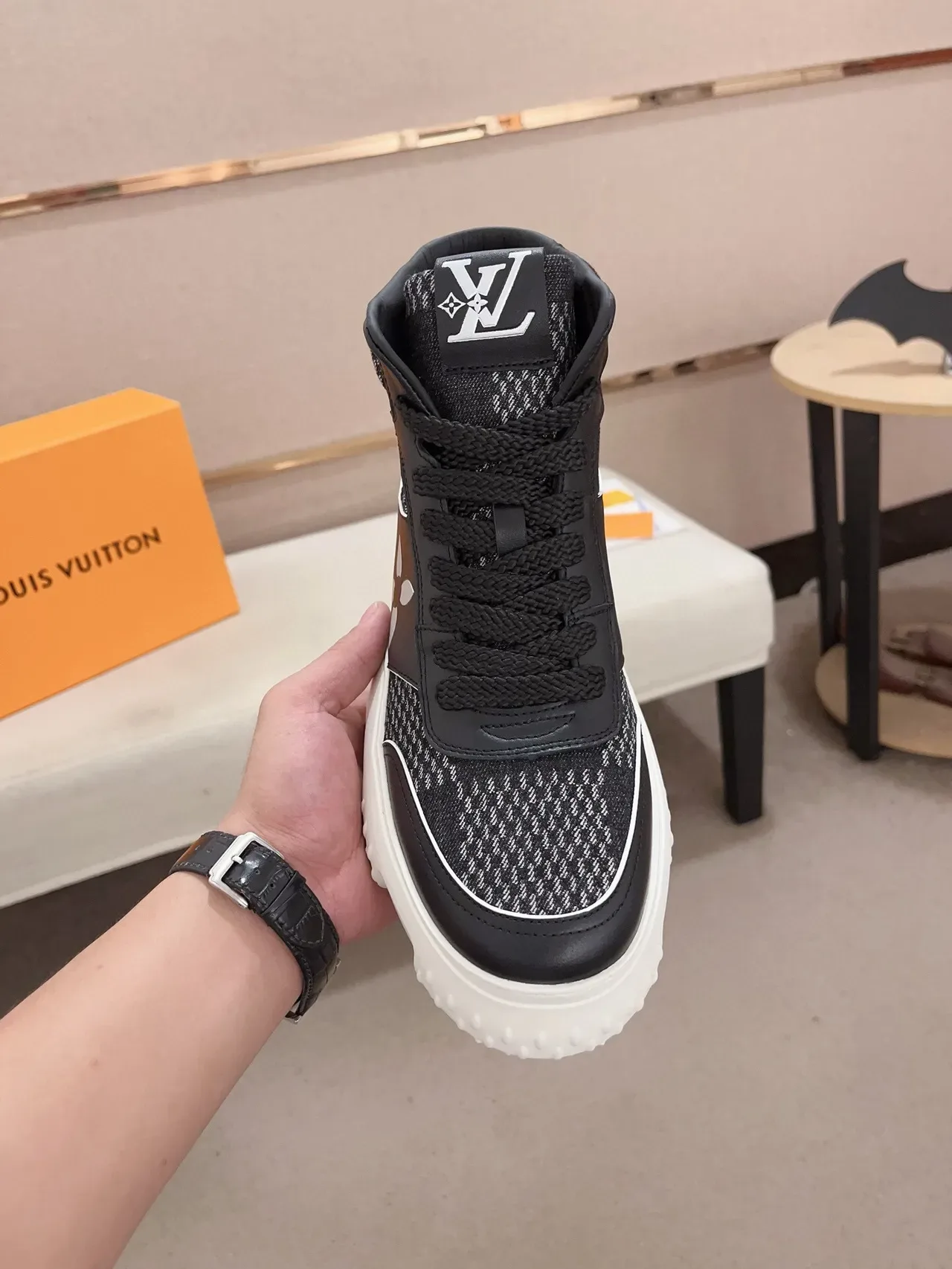 Louis Vuitton LV Trainer Noir Blanc Semelle Épaisse Montantes Lifestyle Sneakers 2