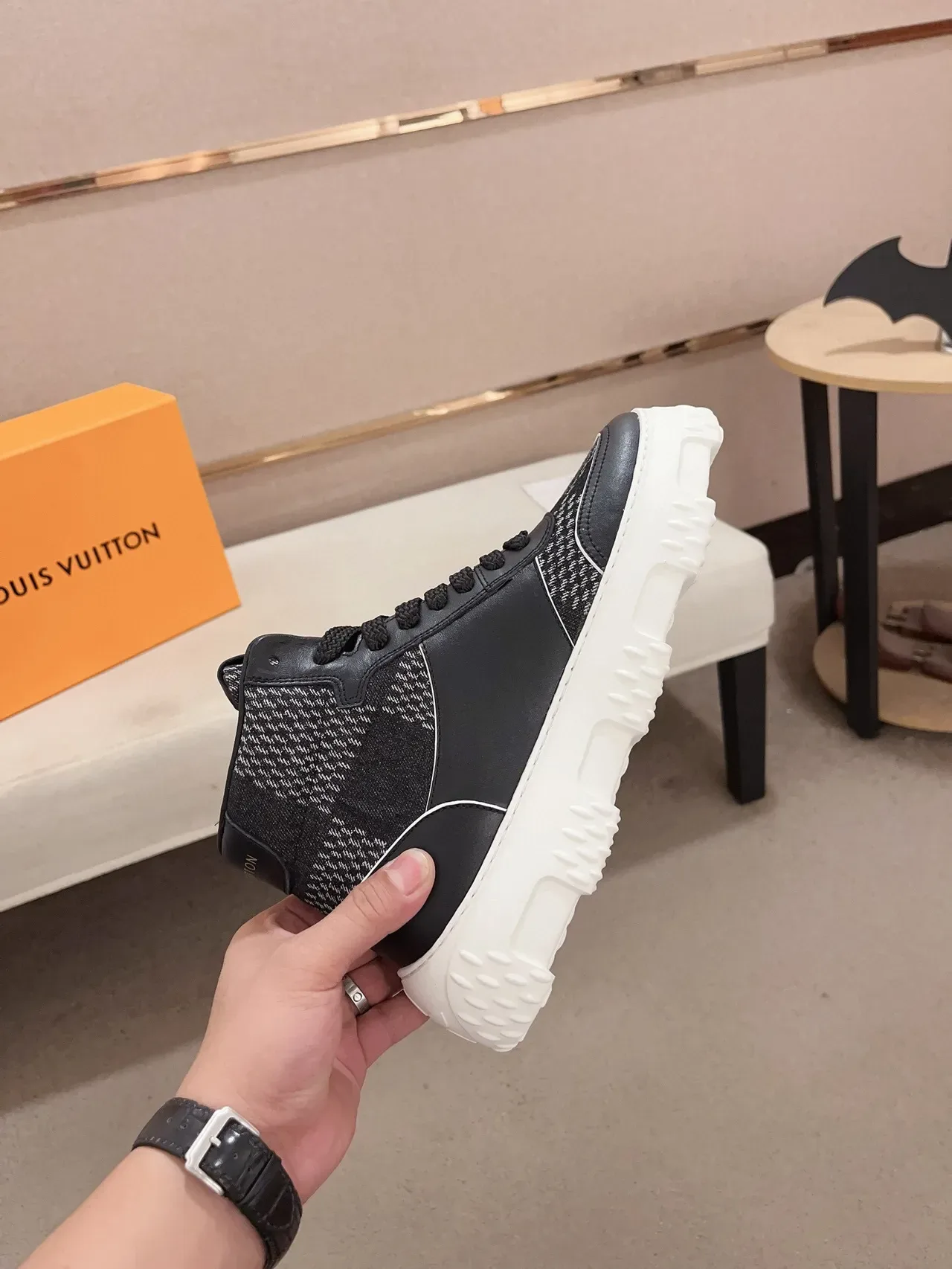 Louis Vuitton LV Trainer Noir Blanc Semelle Épaisse Montantes Lifestyle Sneakers 5