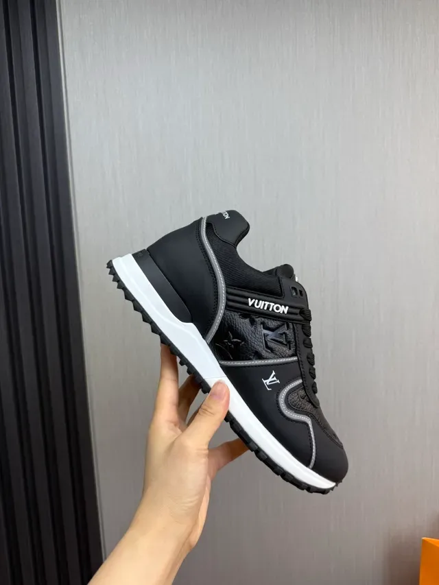 Louis Vuitton LV Trainer Black White Low-Top Mixed-Material Upper Lifestyle Sneakers 6