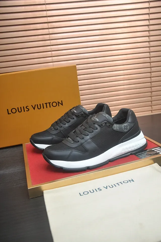 Louis Vuitton LV Trainer Black White Low-Top Mixed-Material Upper Lifestyle Sneakers 5
