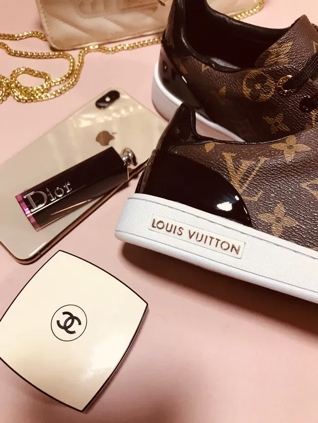 Louis Vuitton LV Trainer Brown White Monogram Canvas Enamel Cat Charms Lifestyle Sneakers 3