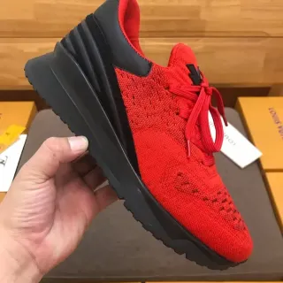 Louis Vuitton LV Trainer Zapatillas Lifestyle Rojo Negro, Upper de Tejido, Suela Esculpida y Gruesa