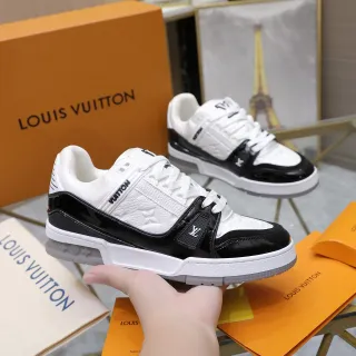 Louis Vuitton LV Trainer Tênis Lifestyle Branco Preto Monograma Embossado em Couro Cinto Patent Glossy