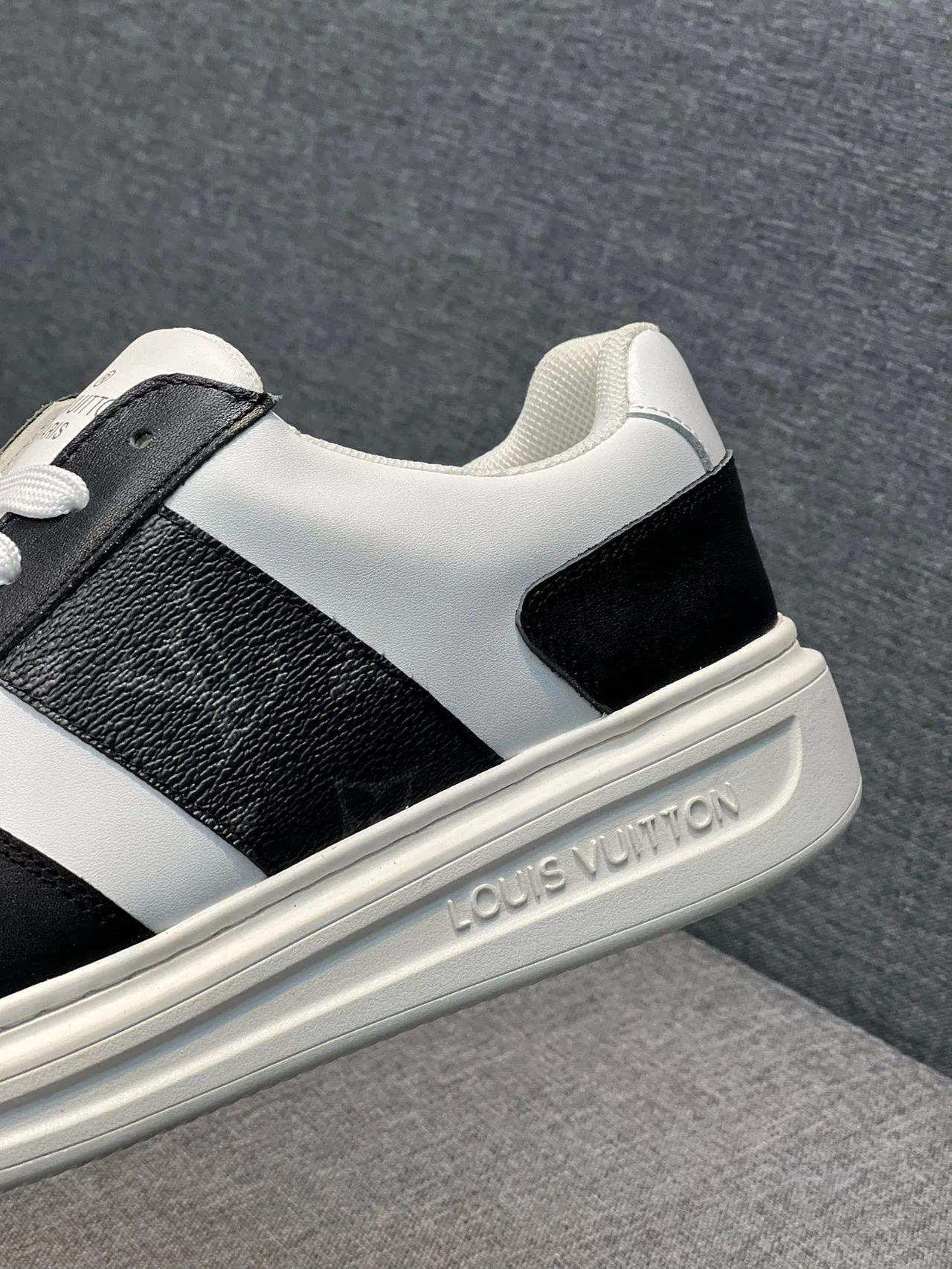 Louis Vuitton LV Trainer White Black Low-Top Leather-Paneled Lifestyle Sneakers 8