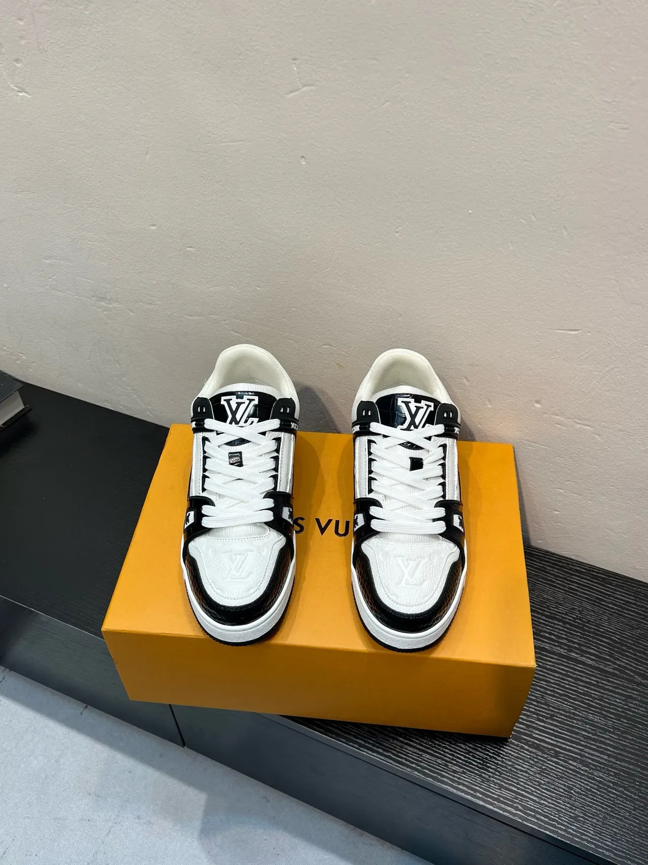 Louis Vuitton LV Trainer White Black Monogram Leather Patent Overlays Lifestyle Sneakers 2