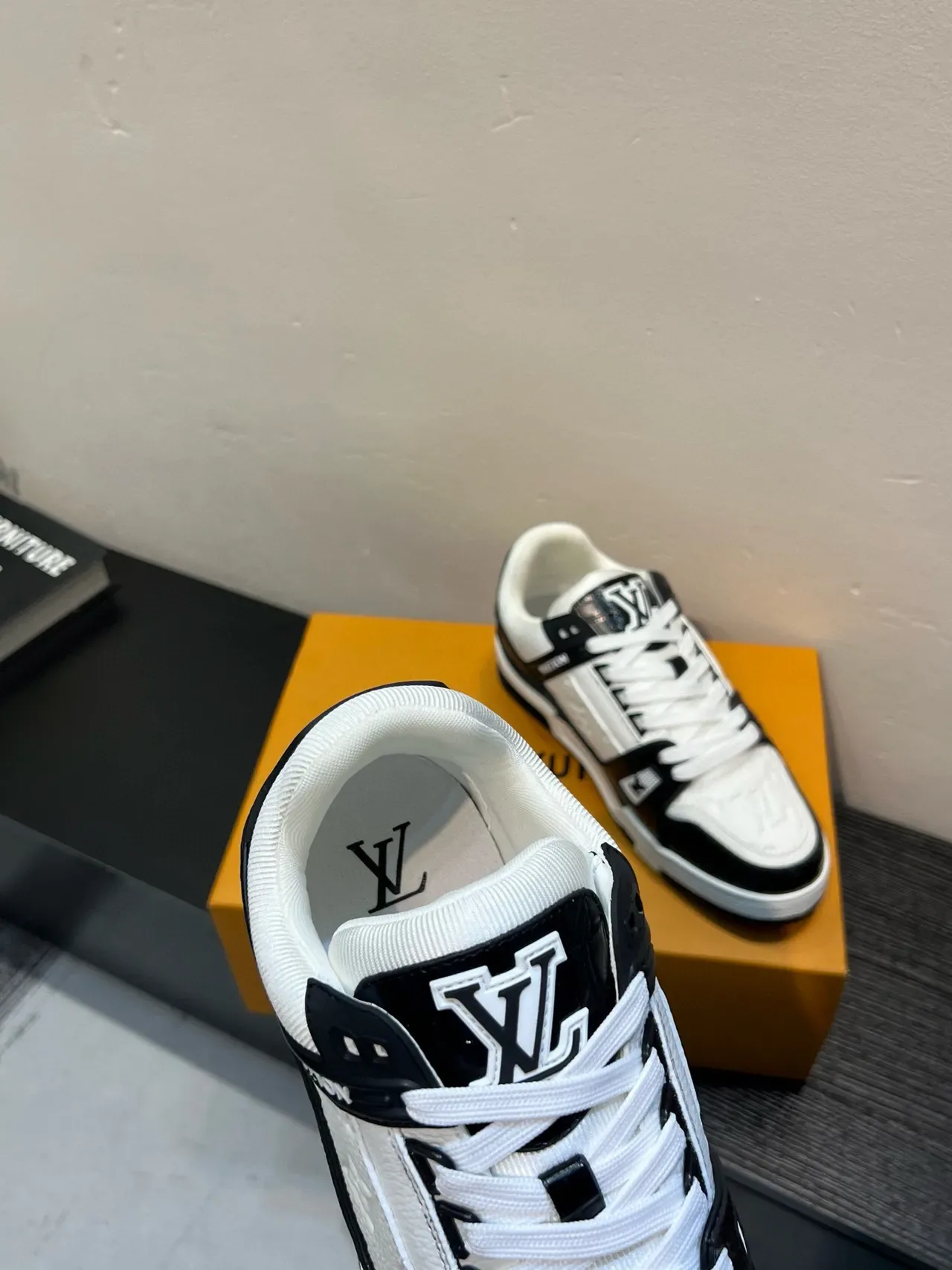 Louis Vuitton LV Trainer White Black Monogram Leather Patent Overlays Lifestyle Sneakers 7