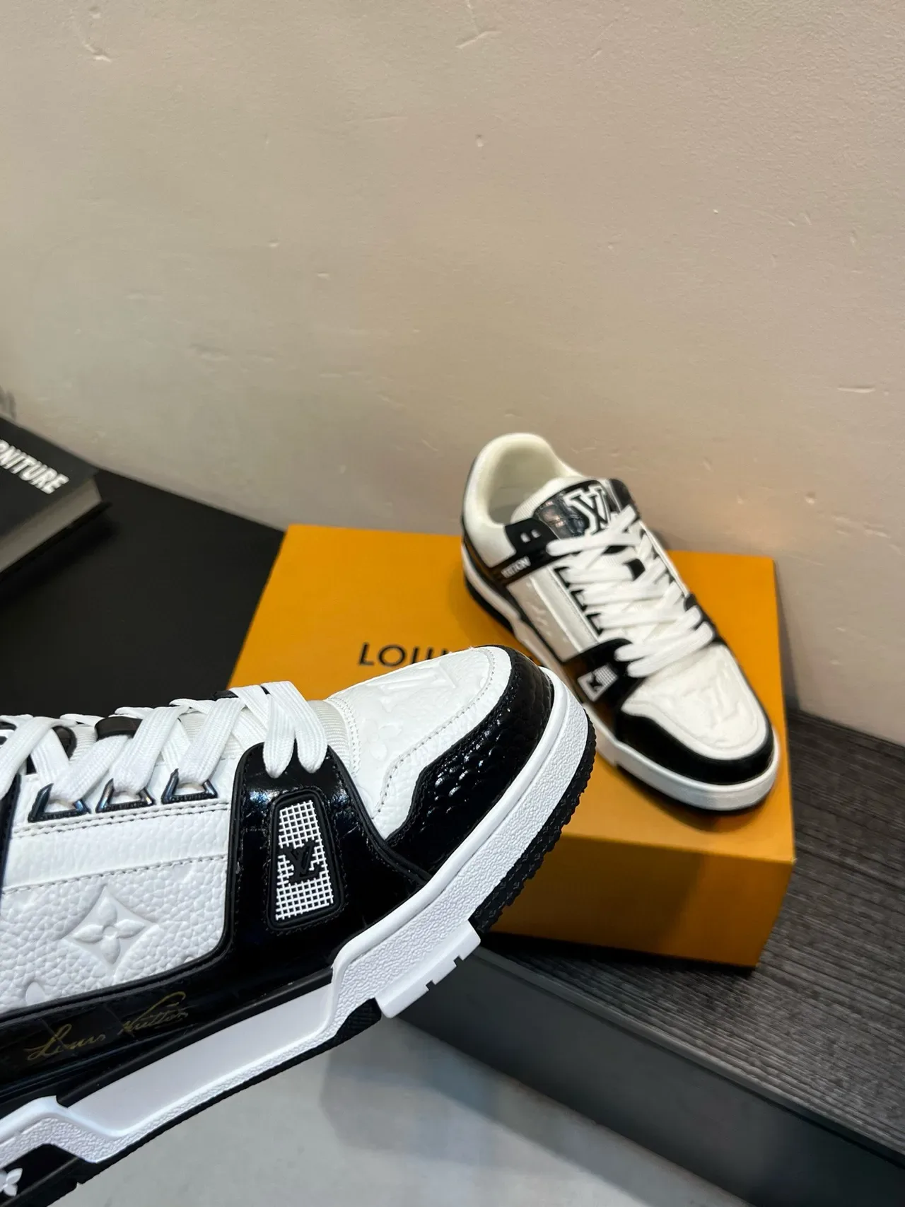 Louis Vuitton LV Trainer White Black Monogram Leather Patent Overlays Lifestyle Sneakers 8