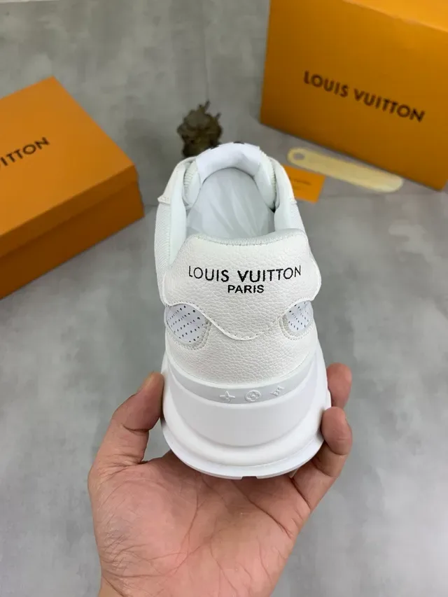 লুই ভিতন LV Trainer সাদা কালো Perforated Leather Monogram Side Logo Lifestyle Sneakers 3