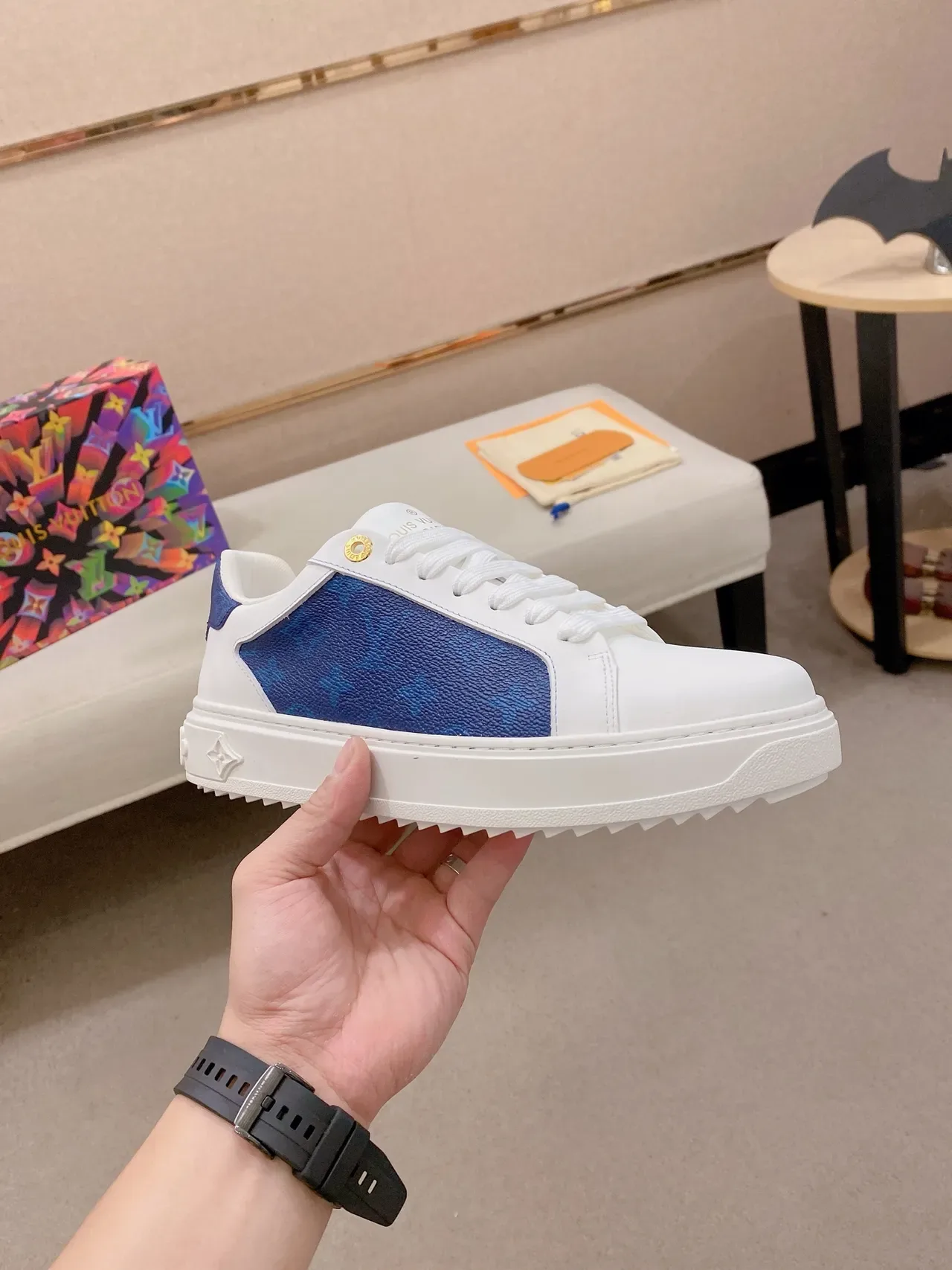 Louis Vuitton LV Trainer White Blue Low-Top Leather And Monogram Canvas Lifestyle Sneakers 5