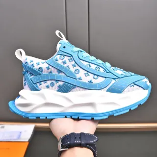لويس فيتون LV Trainer حذاء رياضي أبيض أزرق مونوغرام شبكة علوية قفص مولد مغطى حذاء رياضي كثيف