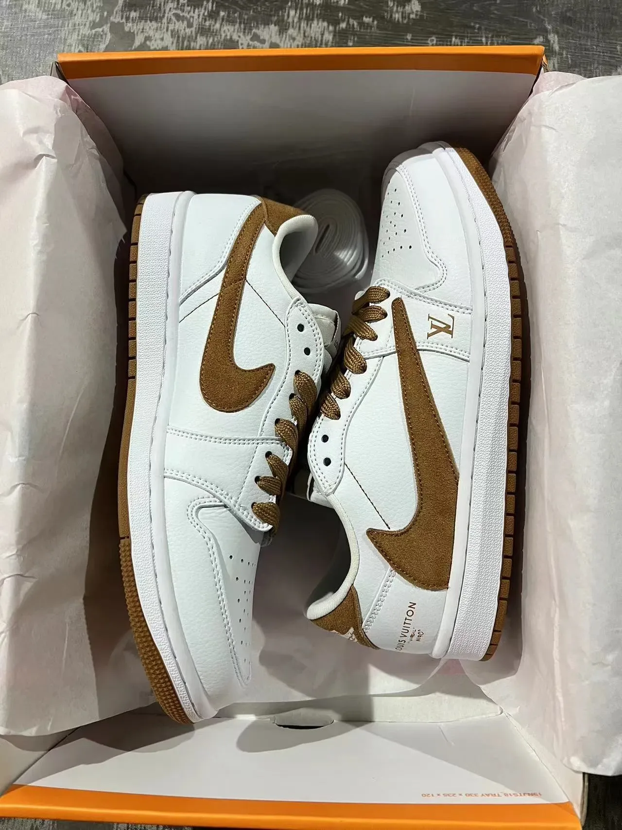 Louis Vuitton LV Trainer White Brown Leather Upper Tan Suede Overlays Lifestyle Sneakers 9