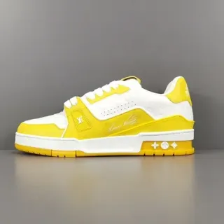 Louis Vuitton LV Trainer Amarelo Branco Solado Médio Camada Monograma Embossed Couro Tênis Lifestyle