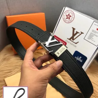 Louis Vuitton LV Turn Black Textured Leather Belt