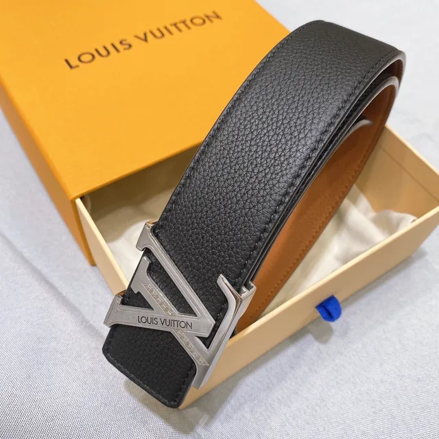 Louis Vuitton LV Twist Black Pebbled Leather Belt 4