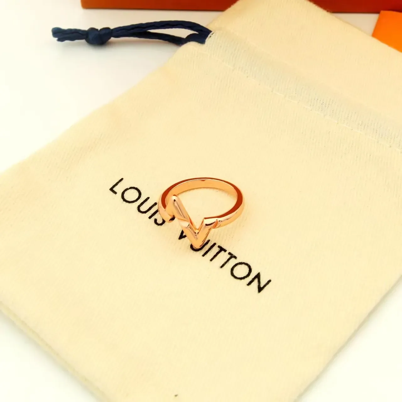 Louis Vuitton LV Volt Upside Down 18K Gold Ring 3
