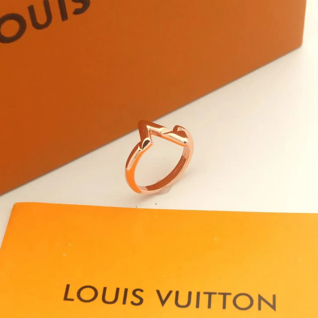 Louis Vuitton LV Volt Upside Down 18K Gold Ring 5