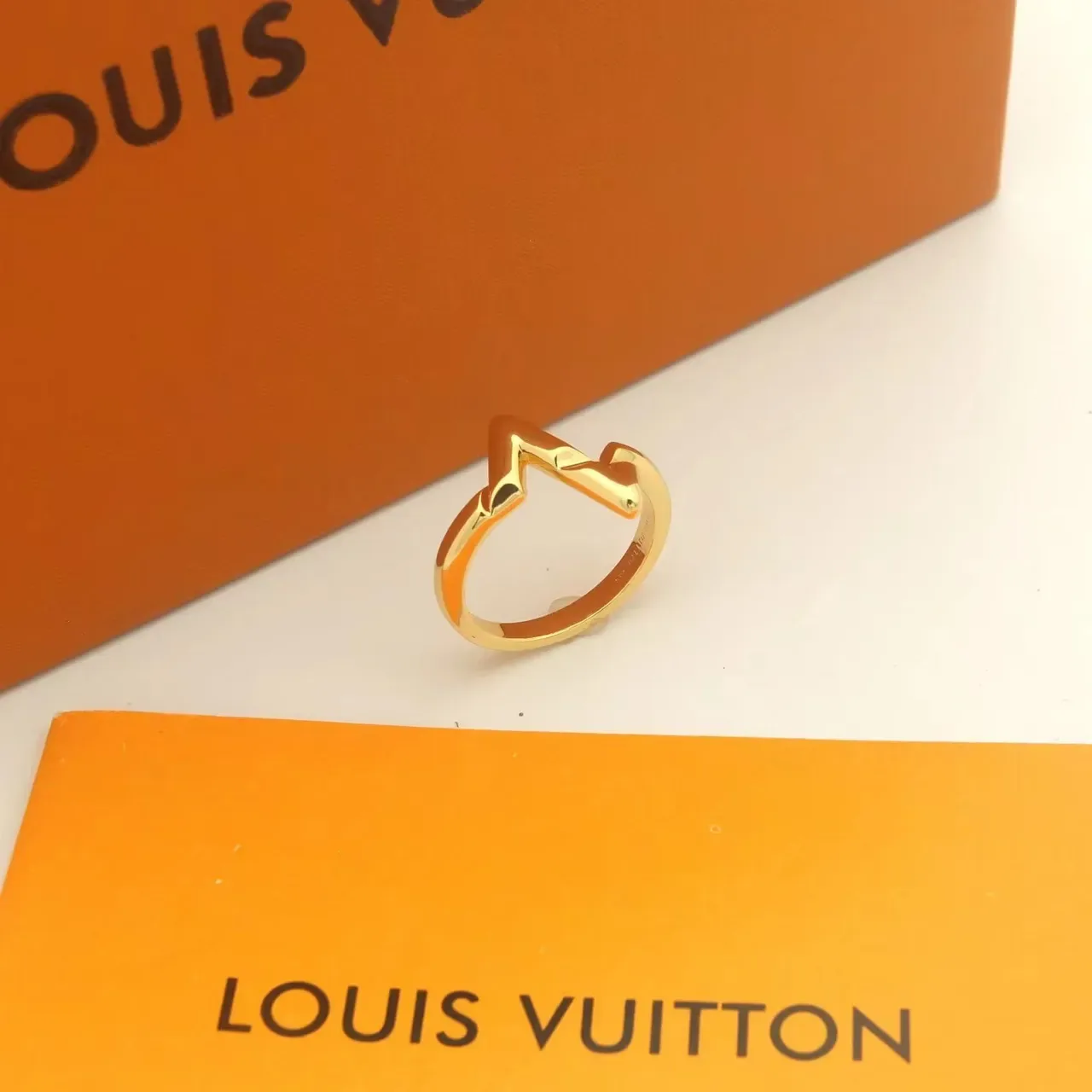 Louis Vuitton LV Volt Upside Down 18K Gold Ring 6