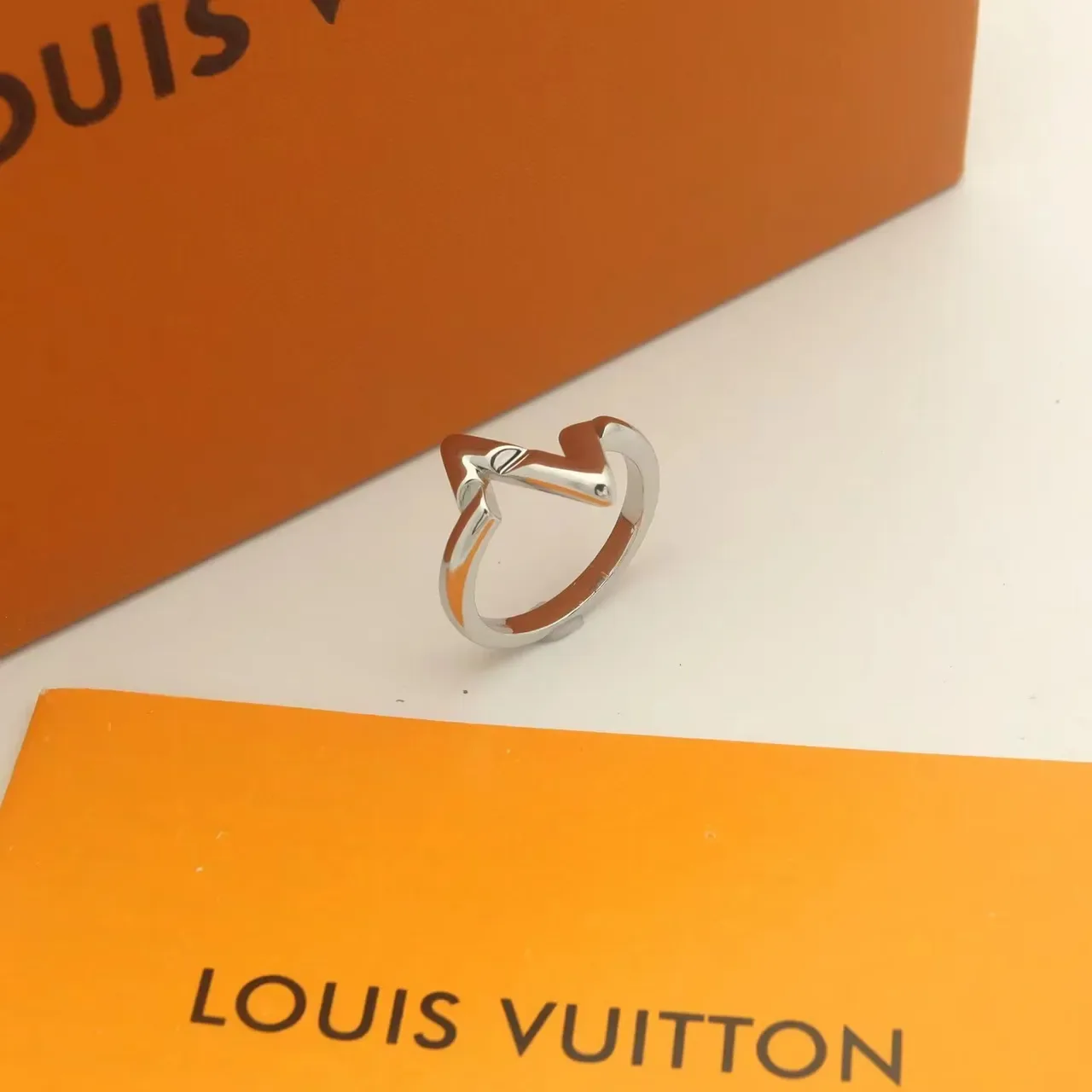 Louis Vuitton LV Volt Upside Down 18K Gold Ring 7