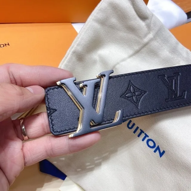 Louis Vuitton Monogram Black Silver Metal Turn-Lock Buckle Leather Belt 6
