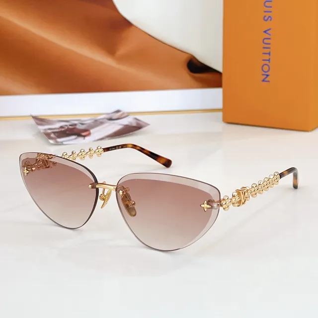 Louis Vuitton Monogram Cat-Eye Gray Tinted Sunglasses 9