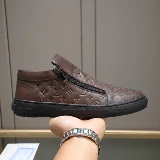 Louis Vuitton Monogram Embossed Sapato casual marrom slip-on