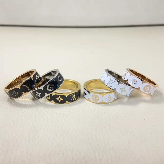 Louis Vuitton Monogram Anneau en émail blanc et noir à large bande 3