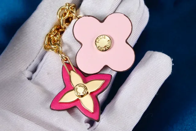 Louis Vuitton Monogram Flower Charm Chain Gold Pink Brown Jewelry 3