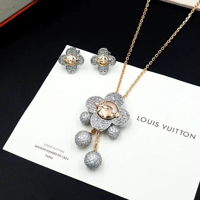 Louis Vuitton Monogram Flower Gold Silver Chain Pavé-Set Floral Pendant Necklace 2