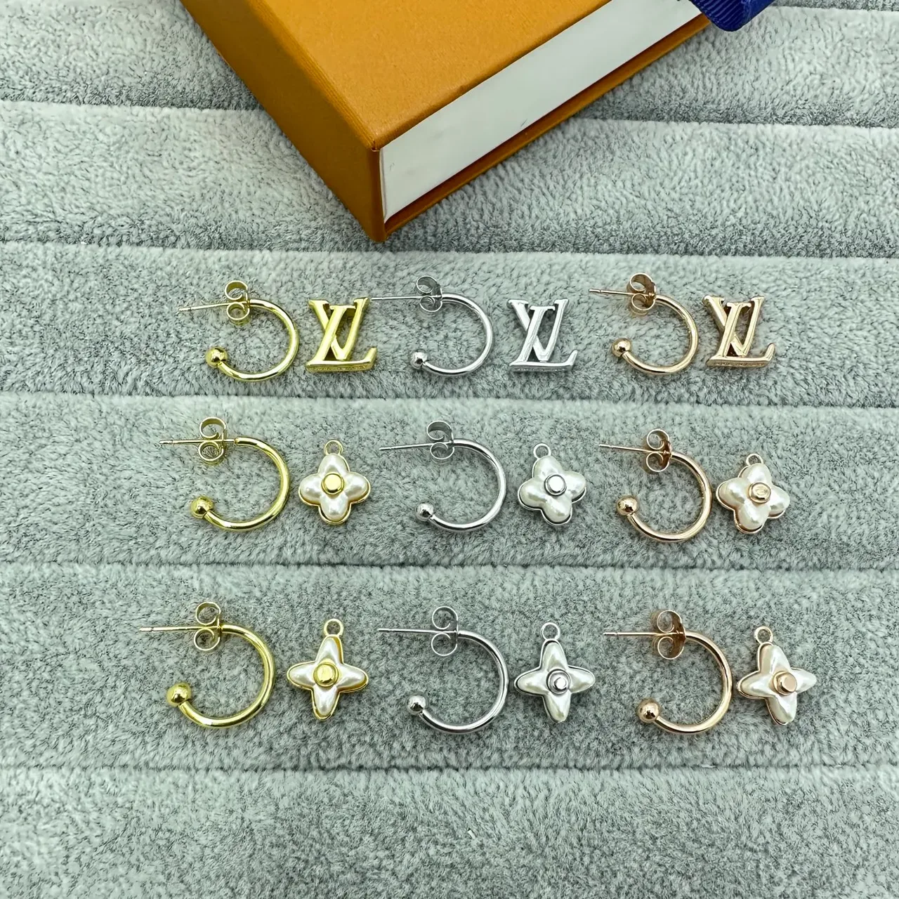 Louis Vuitton Monogram Flower Gold White Hoop Pendant Earrings 4