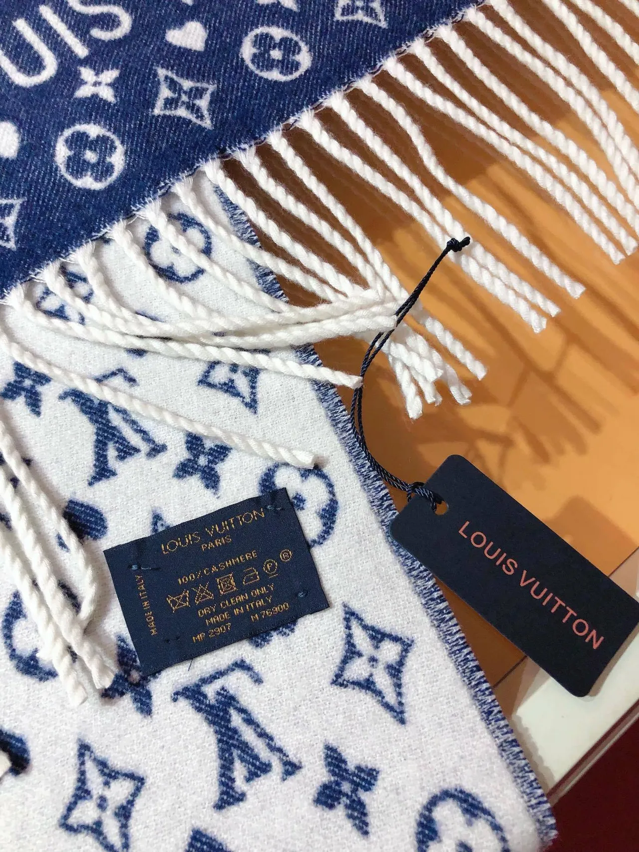 Louis Vuitton Monogram Navy Beige Double-Faced Scarve 8